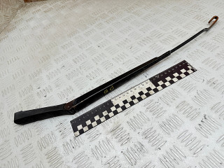 щеткодержатель (поводок стеклоочистителя, дворник) Ford Focus 1 поколение [рестайлинг] 2003, 1.6 л., бензин, МКПП, седан, XS4117527AB