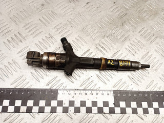 форсунка Toyota RAV4 2 поколение (XA20) 2003, 2.0 л., 1CD-FTV, дизель, МКПП, внедорожник 5 дв., 2367027030, 2367029035, 0950000150, 0950000570, DCRI100570