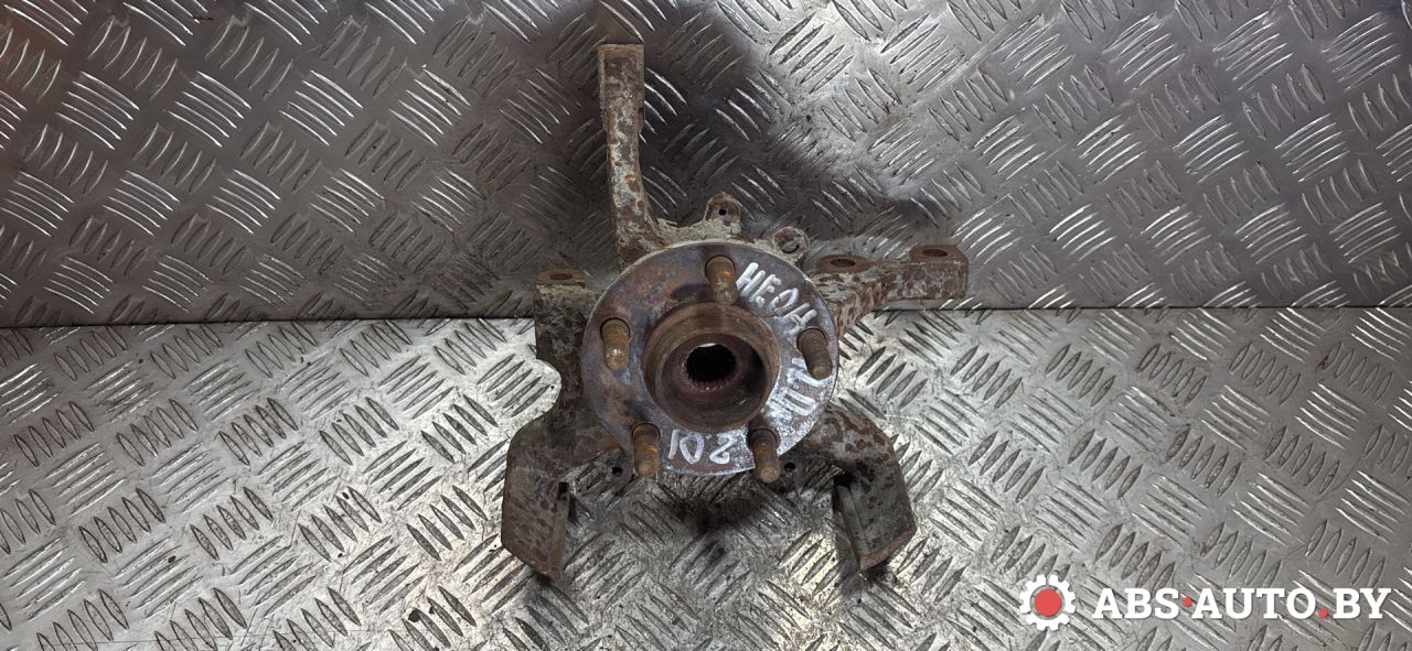 ступица передняя правая Chrysler Neon 1 поколение 1999, 2.0 л., бензин - фото №1