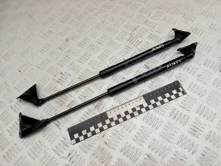 амортизатор крышки багажника (3-5 двери) Toyota Yaris 4 поколение XP210 2022, 68950K0020, 68960K0020
