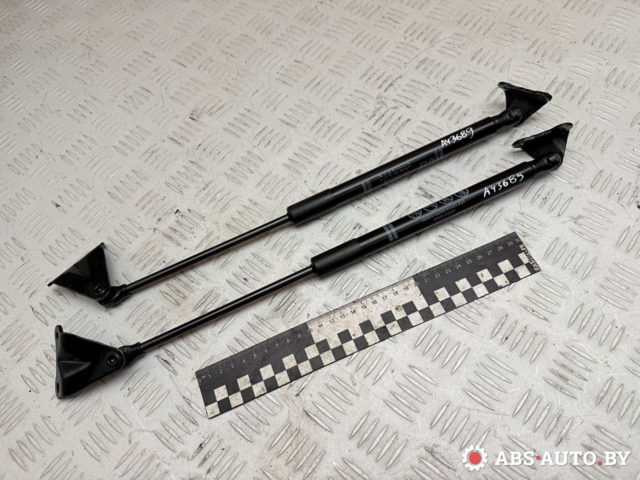 амортизатор крышки багажника (3-5 двери) Toyota Yaris 4 поколение XP210 2022, 68950K0020, 68960K0020 - фото №1