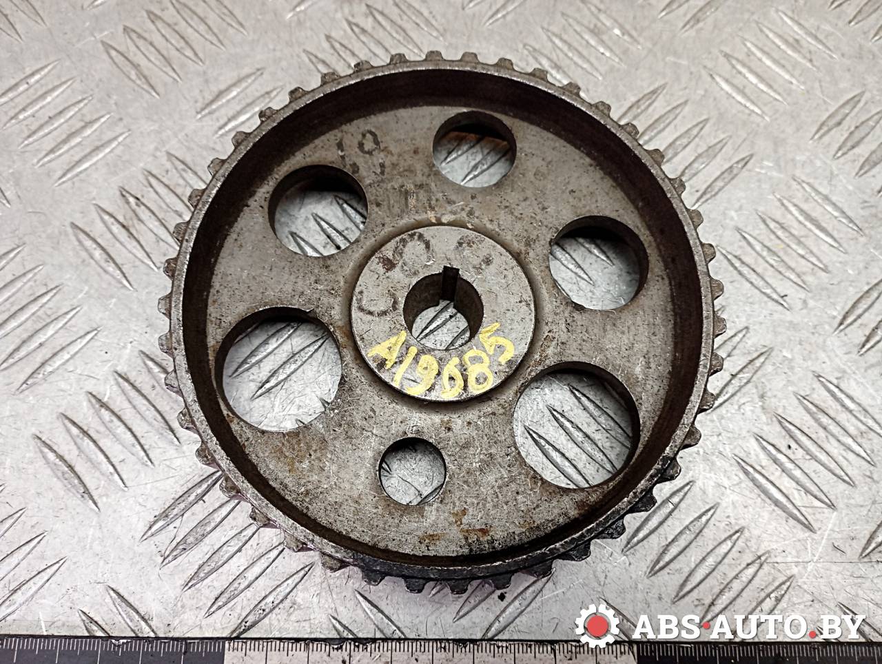 звездочка ТНВД Volkswagen Golf 3 поколение 1995, 1.9 л., дизель, 028130111A - фото №1