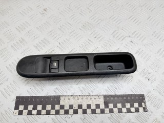 кнопка стеклоподъемника двери Peugeot 3008 1 поколение 2012, 1.6 л., 9HR (DV6C), дизель, робот, 96650618ZD, 96662297ZD