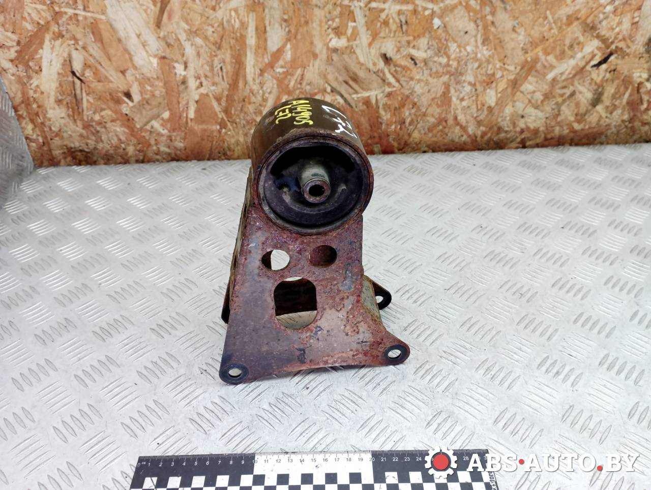 подушка крепления двигателя Nissan Primera P12 (2001 - 2008), 2.2 л., дизель, МКПП, универсал - фото №1