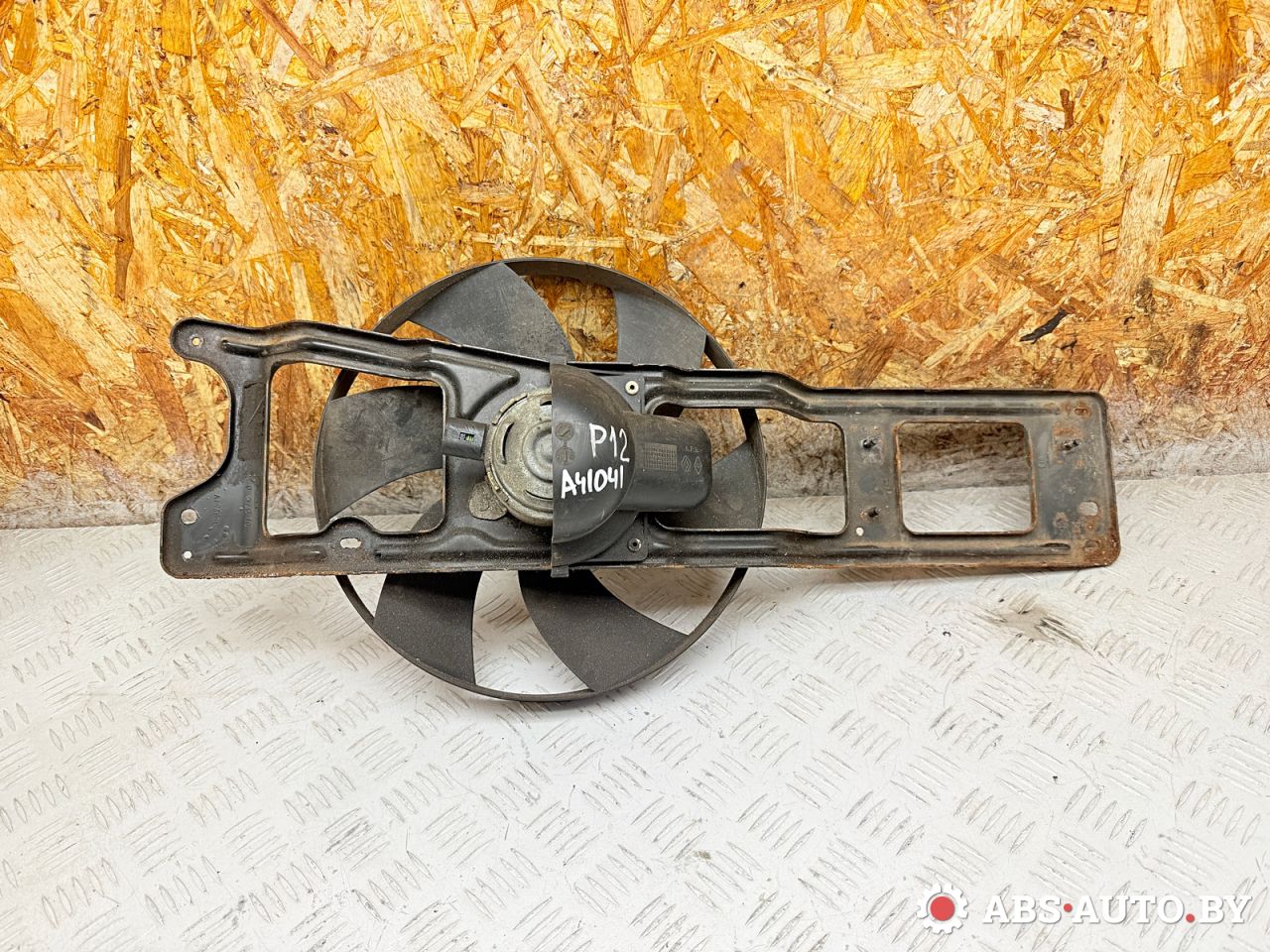 вентилятор радиатора Renault Scenic 1 поколение (1996 - 1999), 1.6 л., K7M 702, бензин, МКПП, 853251V, 7701035695 - фото №1