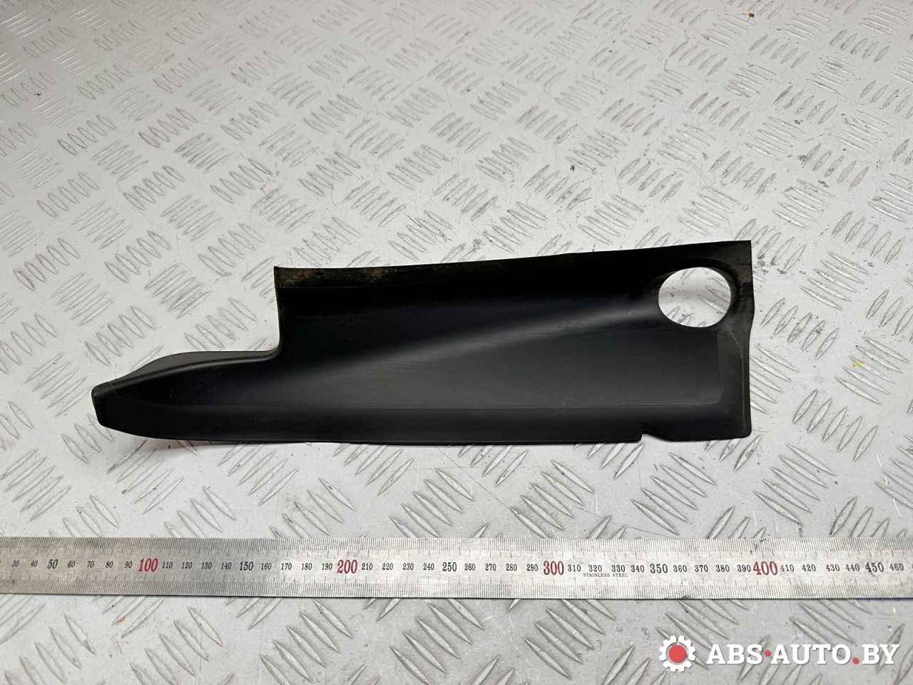 ус под фонарь левый Peugeot 3008 1 поколение 2011, 2.0 л., RHH (DW10CTED4), дизель, робот, 9670553480 - фото №1