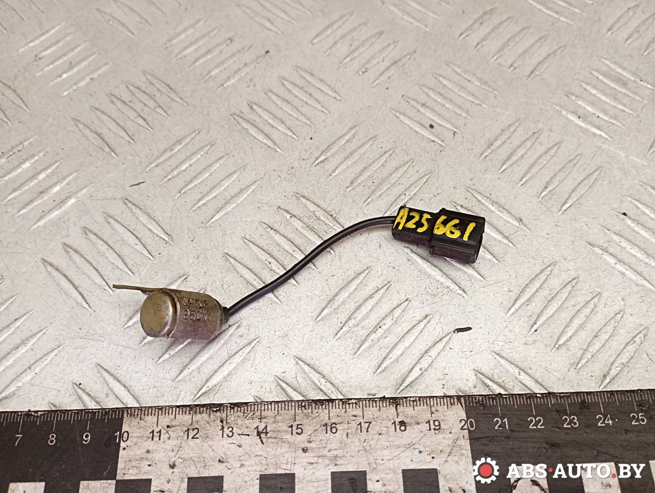 конденсатор Kia Shuma 1 поколение 2000, 1.5 л., бензин, 047UF - фото №1