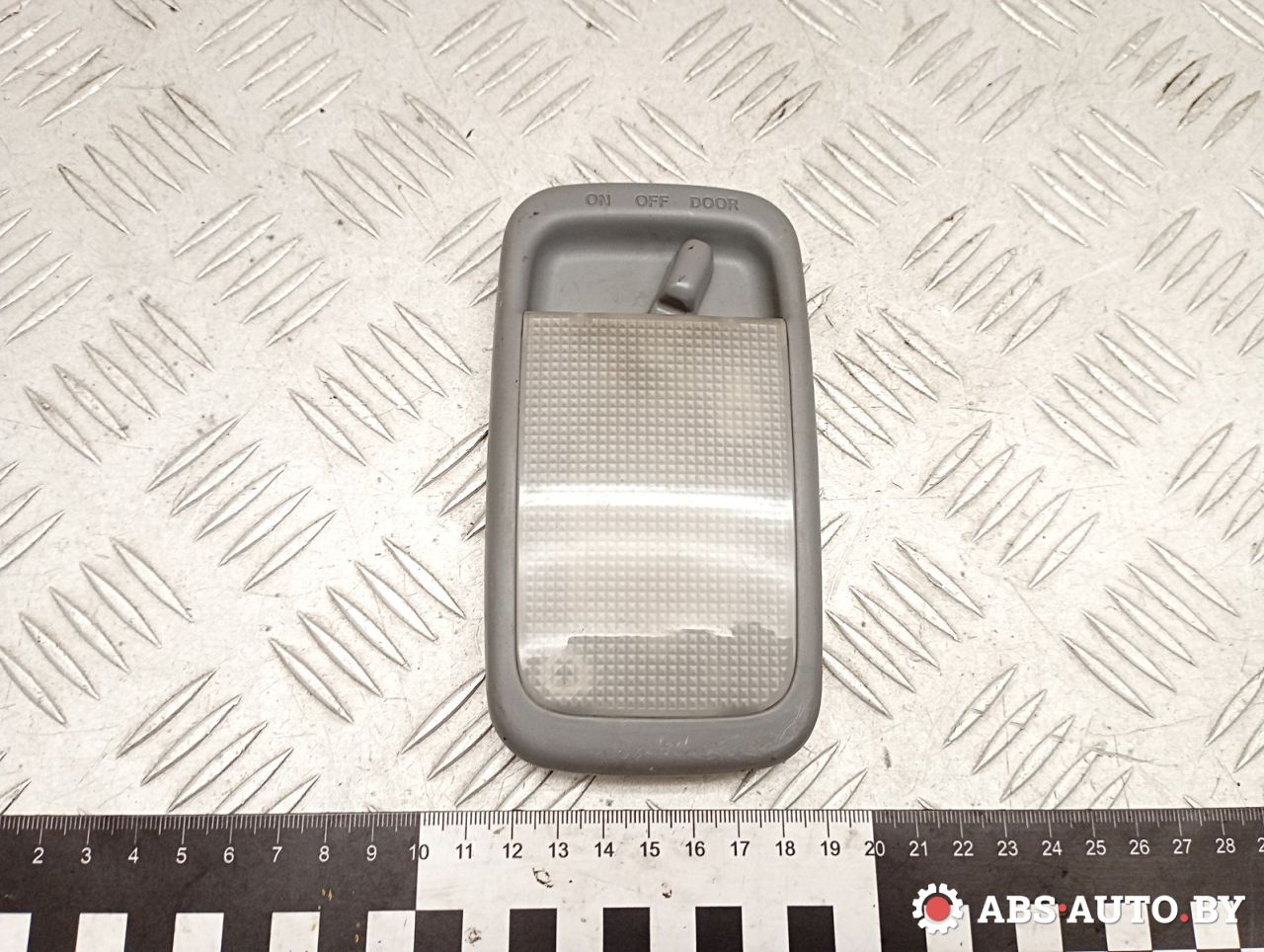 фонарь салона (плафон) Toyota RAV4 2 поколение (XA20) 2003, 2.0 л., 1CD-FTV, дизель, МКПП, внедорожник 5 дв., 8124012060B1 - фото №1