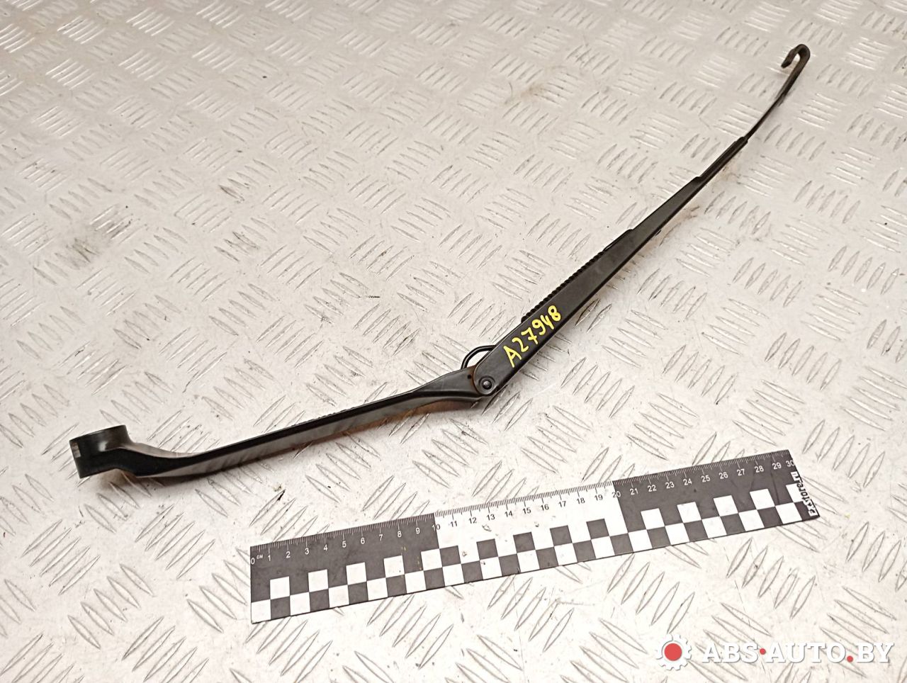 щеткодержатель (поводок стеклоочистителя, дворник) Toyota RAV4 2 поколение (XA20) 2003, 2.0 л., 1CD-FTV, дизель, МКПП, внедорожник 5 дв., LP1491 - фото №1