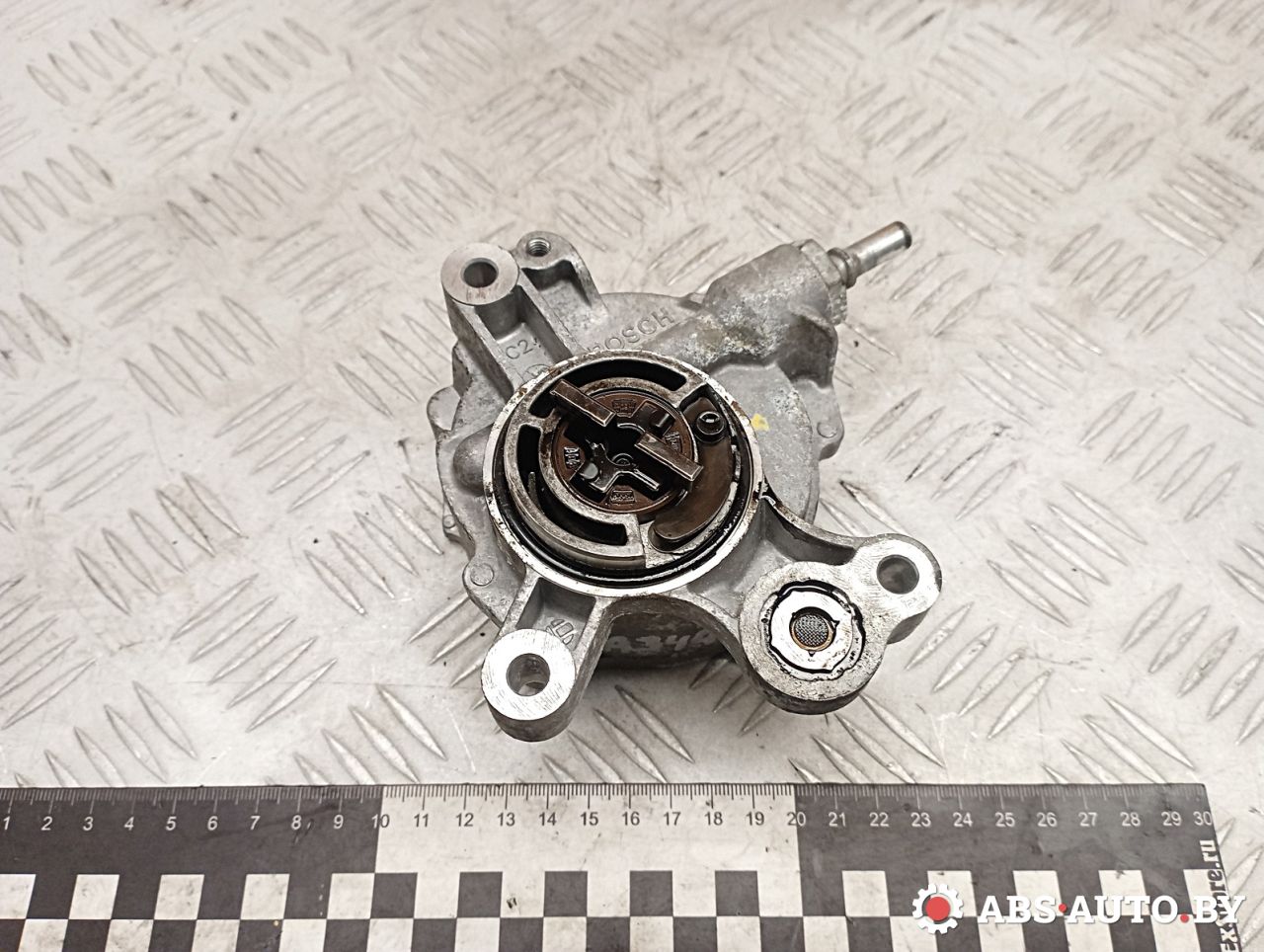 насос вакуумный Peugeot 308 T7 2010, 2.0 л., RHR (DW10BTED4), дизель, МКПП, универсал, 1B1105U, 9801888780, 456587 - фото №1