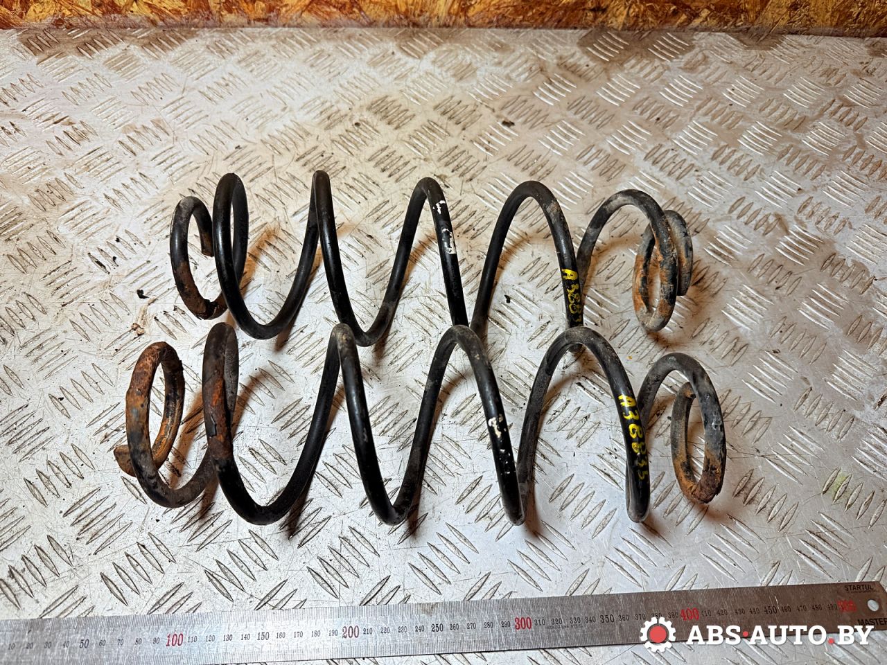 пружина задняя Citroen C3 1 поколение 2003, 1.4 л., 8HY (DV4TED4), дизель, МКПП, передний привод, RH6063 - фото №1