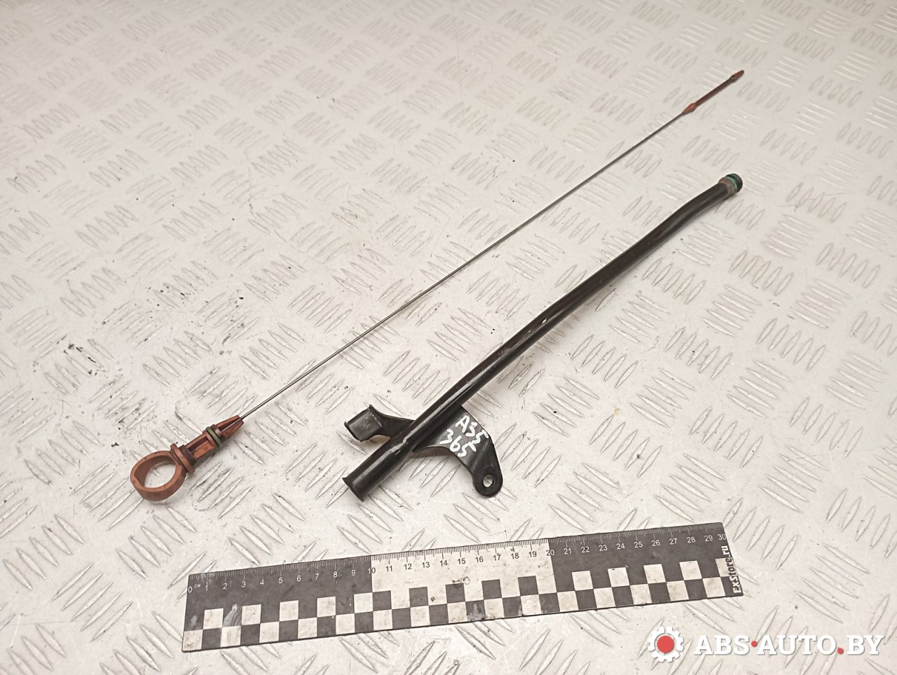 щуп двигателя Peugeot 5008 1 поколение 2013, 1.6 л., дизель, робот, правый руль, 9672250580, 9677993580 - фото №1