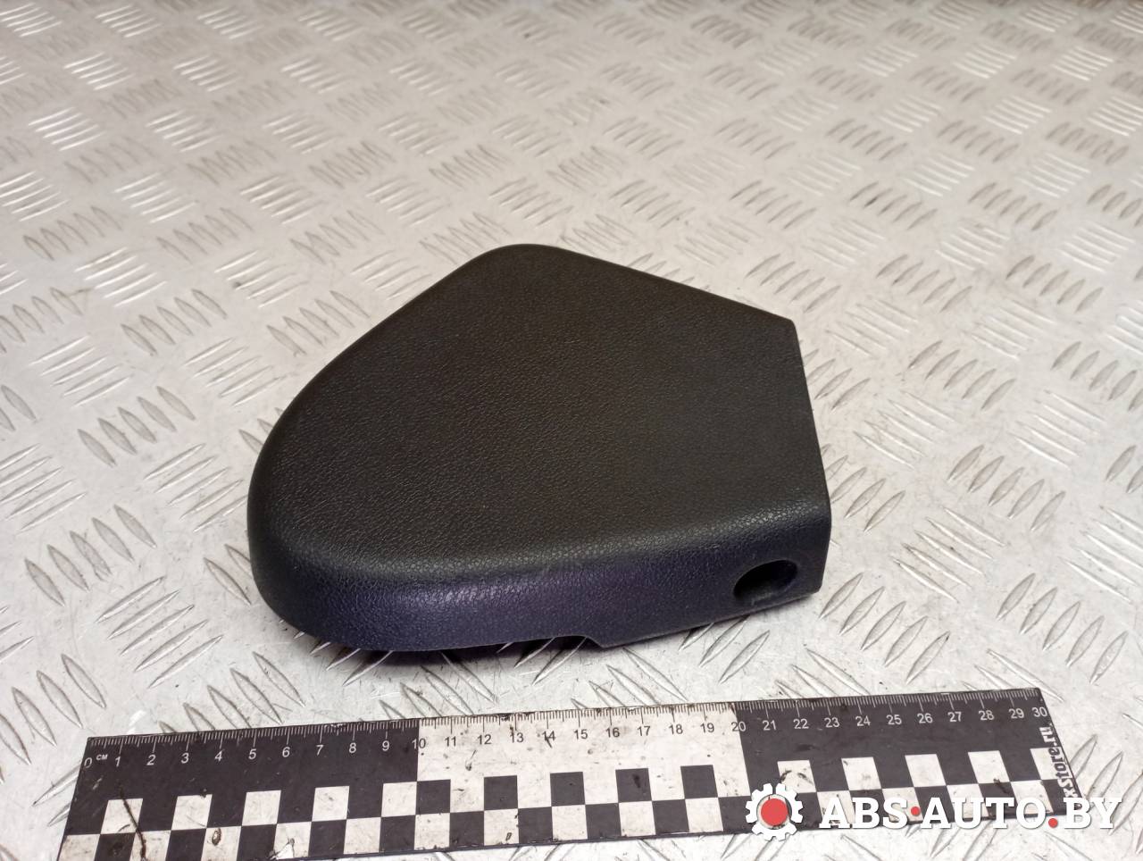 пластик (накладка) сиденья Peugeot 5008 1 поколение 2011, 1.6 л., дизель, МКПП, передний привод, 1487281LH - фото №1