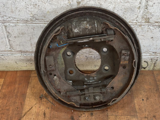 защитный кожух тормозного механизма Rover 200 Series 2 поколение 1993