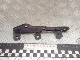 Крепление бампера заднего Audi A2 8Z 2004, 8Z0853883