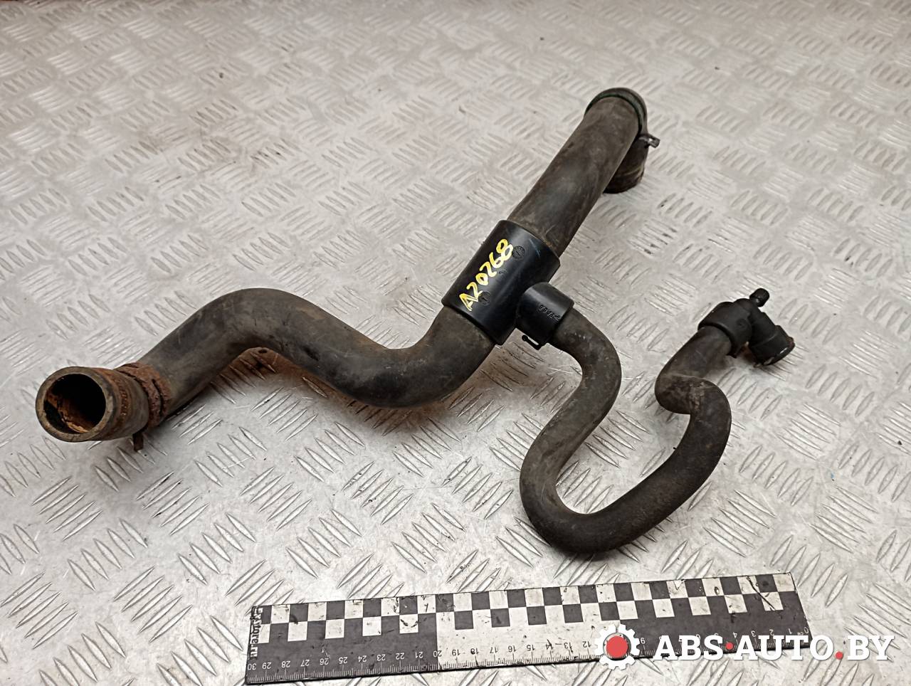 патрубок радиатора Peugeot 307 1 поколение 2004, 2.0 л., МКПП, хетчбэк 5 дв. - фото №1