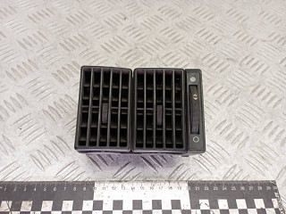 дефлектор обдува салона Audi 80 8C/B4 1995, 8A1820901A