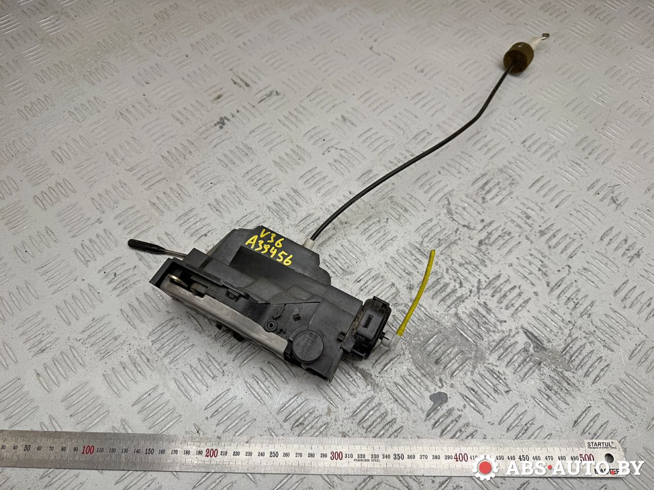 замок двери передней правой Mercedes-Benz A W168 1 поколение (1997-2001) 2000, 1.7 л., OM 668.940, дизель, АКПП, хетчбэк 5 дв., передний привод - фото №1