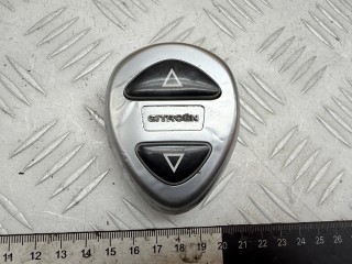 кнопка переключения режимов подвески Citroen C5 1 поколение [рестайлинг] 2004, 2.0 л., RFJ (EW10A), бензин, МКПП, хетчбэк 5 дв., 9633261277, 9627701677, 15882700, 15882701, 9654308177, 9654308077, 6050005