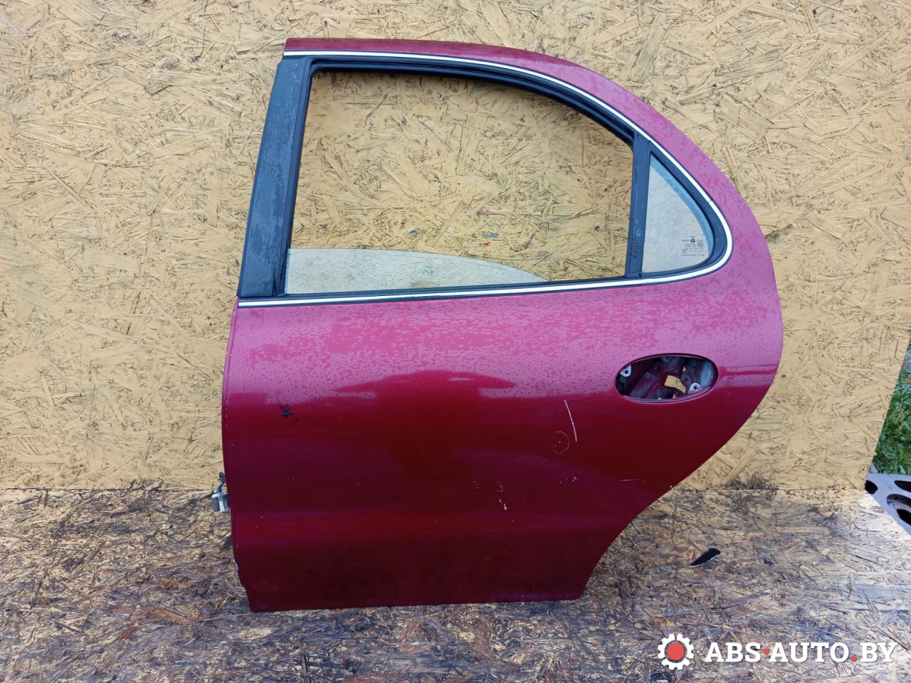 дверь задняя левая Hyundai Lantra J2 1996, 1.6 л., G4GR, бензин, МКПП - фото №1