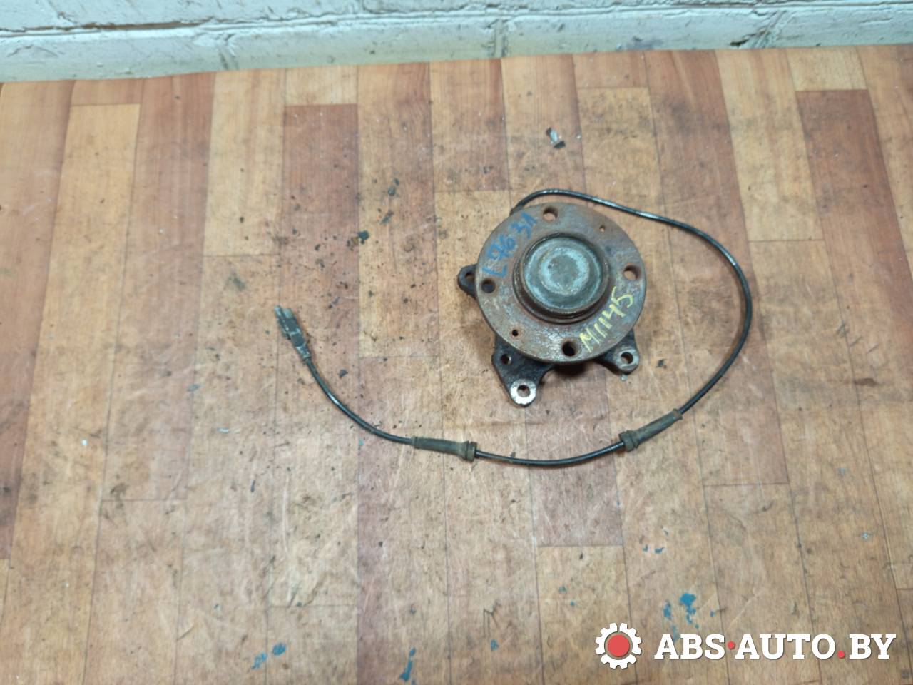 ступица задняя левая Peugeot 307 1 поколение 2003, 1.6 л., бензин, МКПП, хетчбэк 3 дв. - фото №1