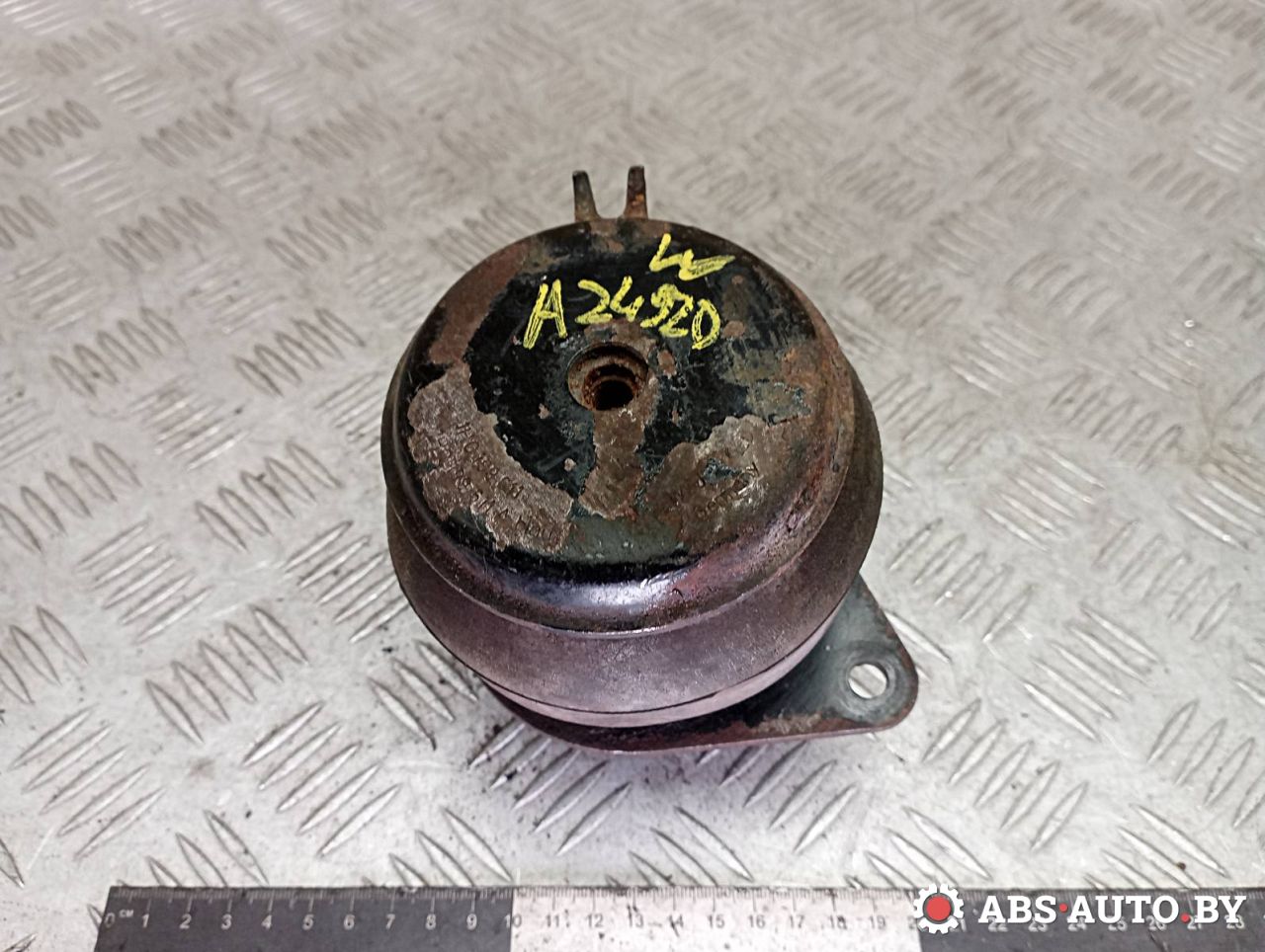 подушка крепления двигателя Volkswagen Golf 3 поколение 1996, 1.9 л., дизель, 1H0199611A, 1H0199611, 1H0199625, 1H0199176, 1H0199621, 1H0199623A - фото №1