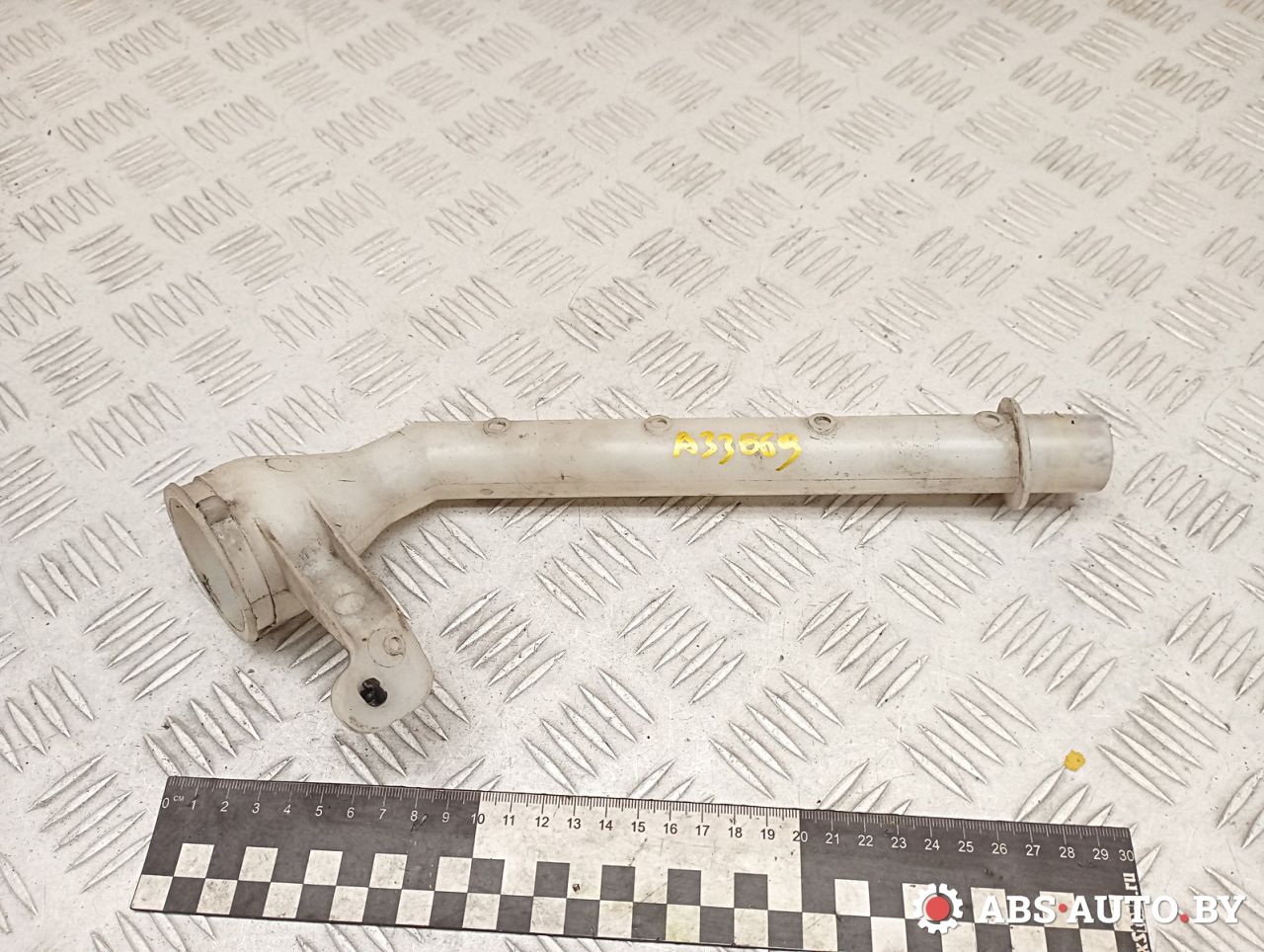 горловина бачка омывателя Nissan Qashqai 1 поколение 2008, 1.5 л., K9K 282, дизель, МКПП, правый руль, E9001011, E9011008 - фото №1