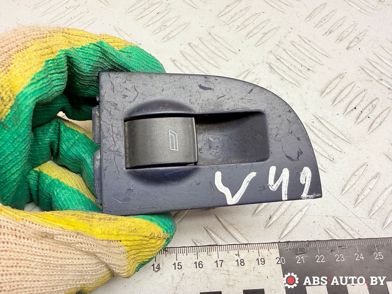 кнопка стеклоподъемника двери Audi A6 4B/C5 1997, 1.9 л., AFN, дизель, МКПП, седан, 4B0959855, 4B0959522 - фото №1