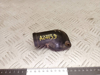 фланец (тройник) системы охлаждения Volkswagen Transporter T4 1995, 2.5 л., дизель, МКПП, 074121121