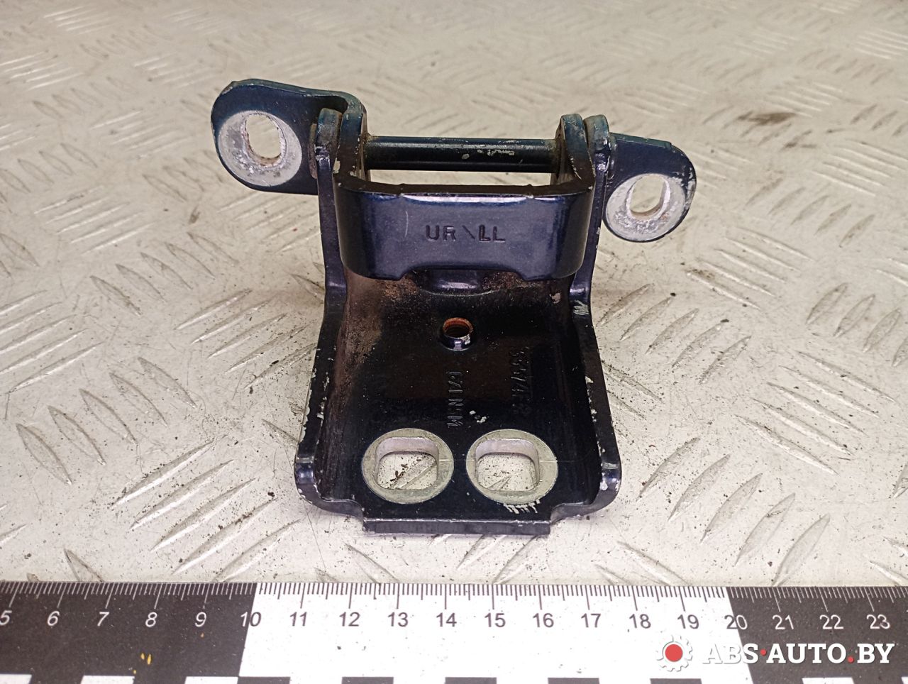 петля двери Chrysler PT Cruiser 1 поколение 2002, 2.2 л., дизель, 85574F - фото №1