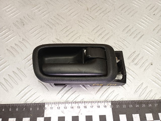 ручка внутренняя передняя правая Toyota RAV4 2 поколение (XA20) [рестайлинг] 2005, 2.0 л., 1CD-FTV, дизель, МКПП, внедорожник 5 дв.