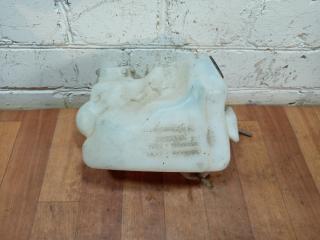 бачок омывателя Renault Scenic 2 поколение 2005, 1.5 л., дизель, МКПП, передний привод, 8200104706, 8200104705