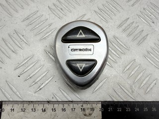 кнопка переключения режимов подвески Citroen C5 1 поколение [рестайлинг] 2006, 2.0 л., RHR (DW10BTED4), дизель, МКПП, универсал, 9633261277, 9627701677, 15882700, 15882701, 9654308177, 9654308077, 6050005