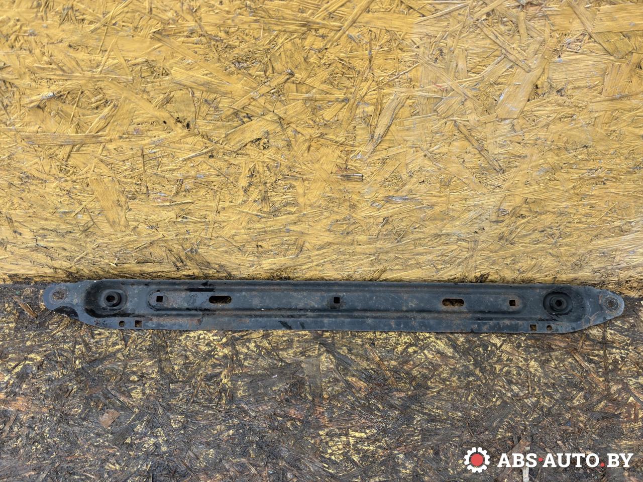 балка под радиатор Peugeot 3008 1 поколение 2012, 1.6 л., дизель, робот, передний привод, правый руль, 3502AW - фото №1