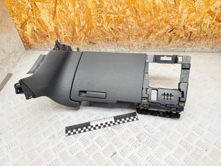 бардачок Peugeot 3008 1 поколение 2011, 2.0 л., RHH (DW10CTED4), дизель, робот, 9685168577