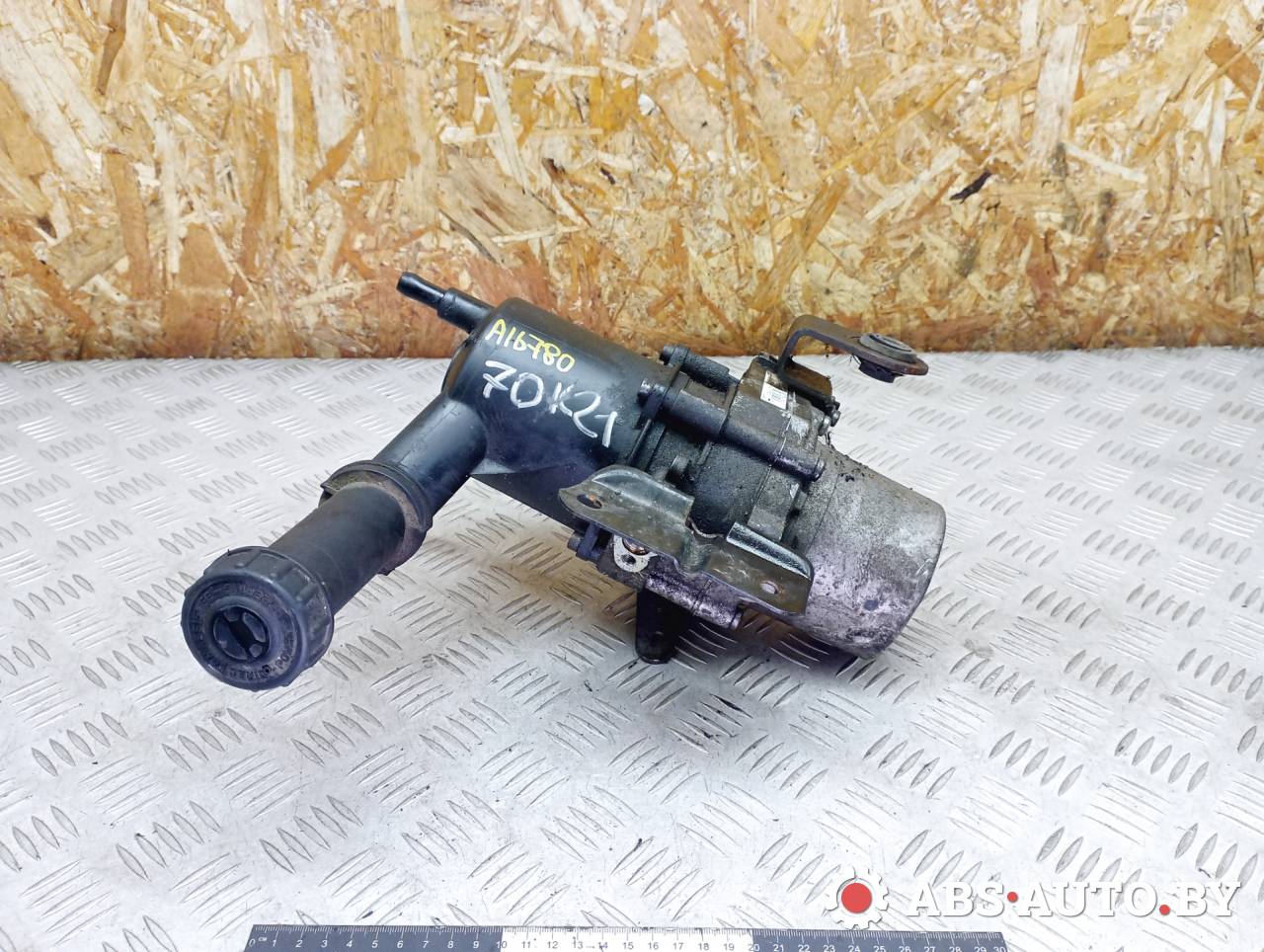 насос гидроусилителя руля Peugeot 3008 1 поколение 2011, 1.6 л., дизель, робот, передний привод, правый руль, 9675811080, 1609237480, 1612166480, 1613944280, 1615094180, 400889, G3095, G3095HG, A5100991, V29007061D - фото №1