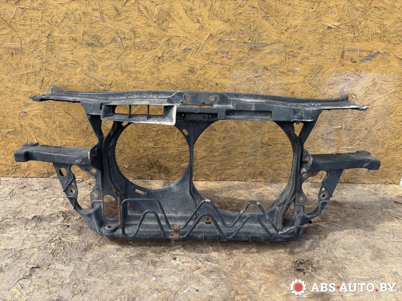 передняя панель крепления облицовки (телевизор) Audi A6 4B/C5 1997, 1.9 л., AFN, дизель, МКПП, седан, 1853027916 - фото №1