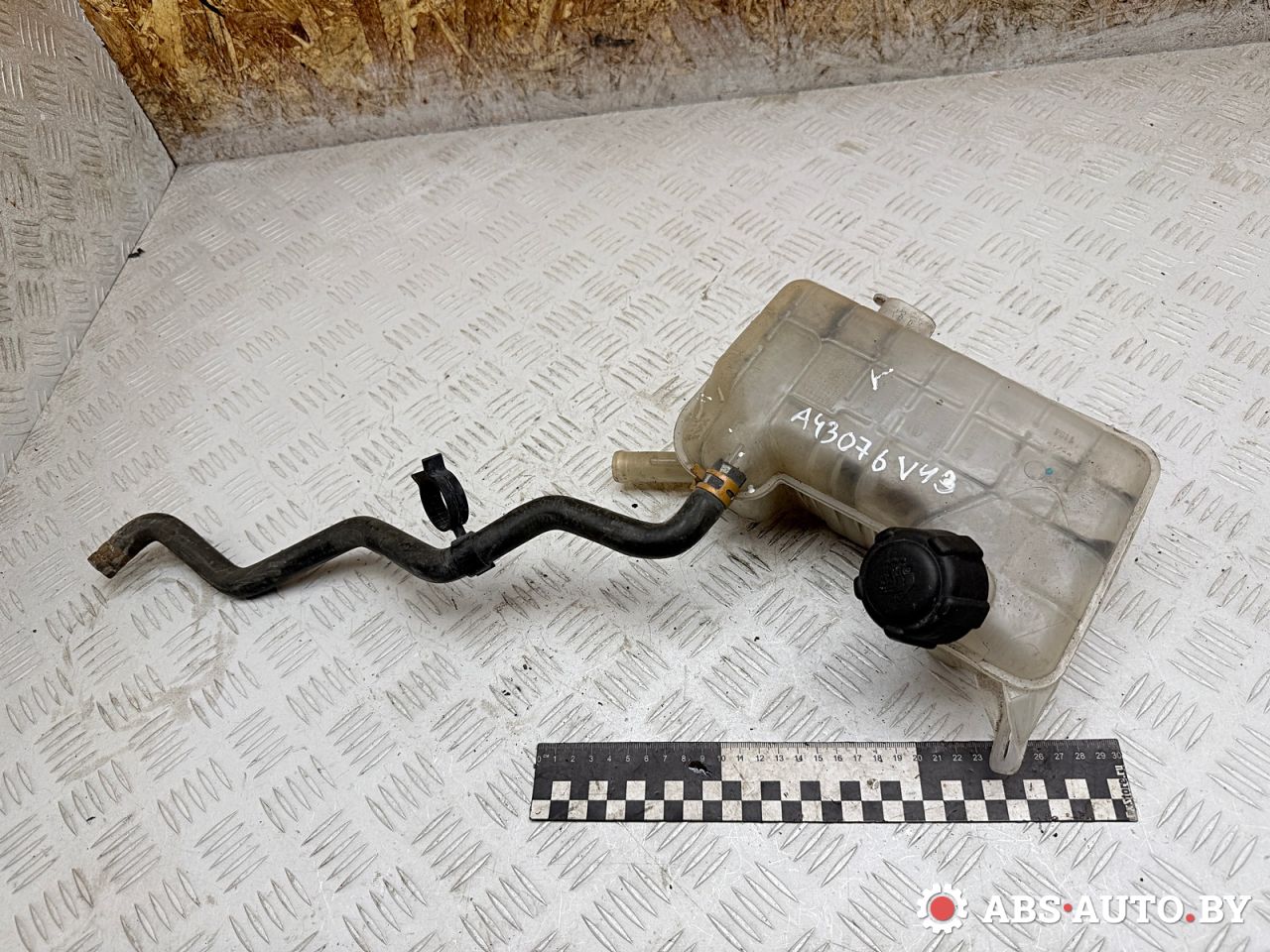 бачок расширительный Renault Scenic 2 поколение 2005, 1.6 л., бензин, МКПП, 8200262036 - фото №1