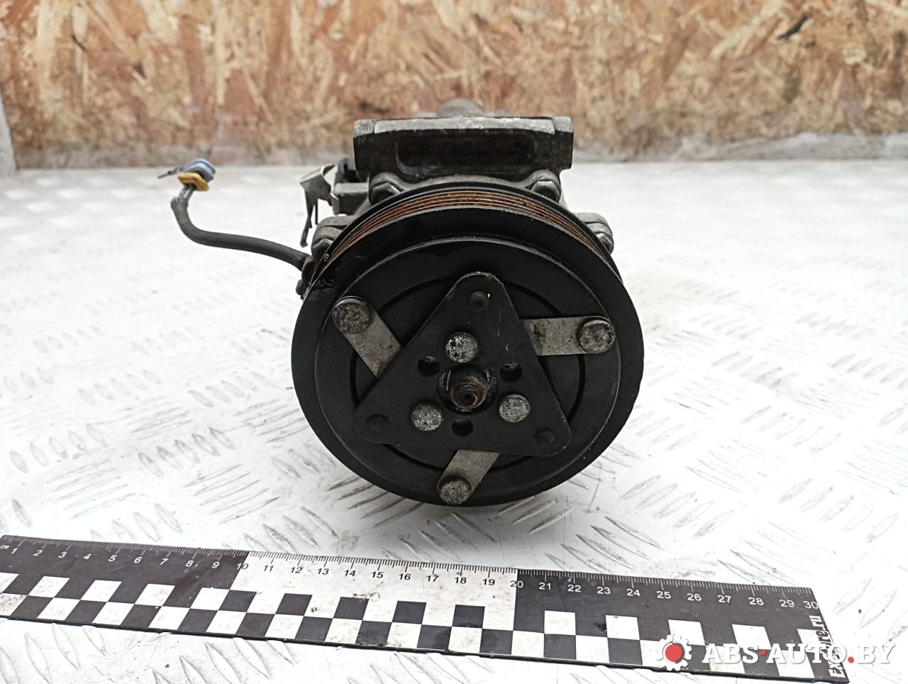 компрессор кондиционера Peugeot 3008 1 поколение 2012, 1.6 л., дизель, робот, передний привод, правый руль, 9684432480, 6453QL, 6453QS, 6453WN, 6453WP, 6453YE, 6453ZC, 6453ZV, 648734, 648735, 9651911480, 96598758, 9800839580, 9800840180, 1608473380, 6453QN, 6453TP, 6453YF, 6453ZA, 9659875880, 9671216780, 9671333180, 9684458880, 9825868180, SD7C161309, SD7C161309F, SD7C161341, SD7C161341F - фото №1