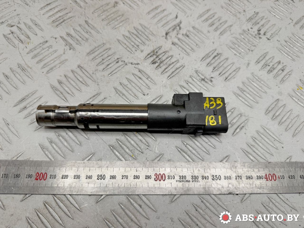 катушка зажигания Volkswagen Phaeton 1 поколение 2006, 3.2 л., бензин, АКПП, 022905715B, 022905100B, 022905100E, 022905100H, 022905100L, 022905100P, 022905100S, 022905100T, 022905715, 022905715A, 022905715E, 0040102044, ZSE044, 0986221051, 880122, 96334, CCZ3847GT, CCZ3847MA, GCK0267TN, CE52, 95560210103, 95560210105, 95860210100 - фото №1