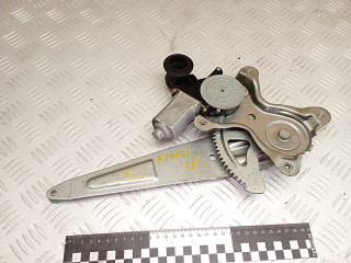 стеклоподъемник электрический задний правый Toyota RAV4 2 поколение (XA20) 2003, 2.0 л., 1CD-FTV, дизель, МКПП, внедорожник 5 дв., 8572032150, 0621009521