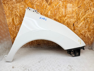 крыло переднее правое Peugeot 3008 1 поколение 2012, 1.6 л., 9HR (DV6C), дизель, робот