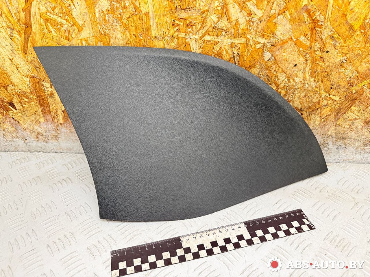 Декоративная накладка центральной консоли Jeep Cherokee 5 поколение 2016, 2.0 л., EBT, дизель, АКПП, внедорожник 5 дв., 1UJ65DX9AD - фото №1