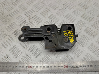 замок капота Volkswagen Phaeton 1 поколение 2006, 3.2 л., бензин, АКПП, 3D0823509C