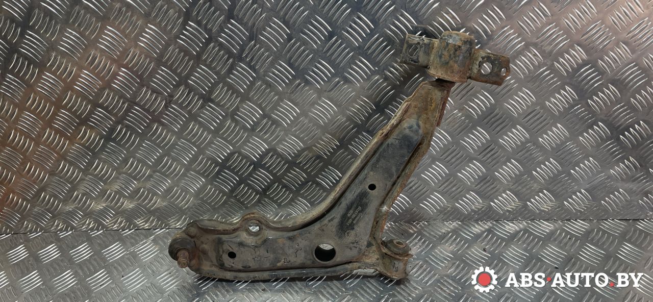 рычаг передний правый Skoda Felicia 1 поколение 2000, 1.3 л., бензин, 441073044806 - фото №1