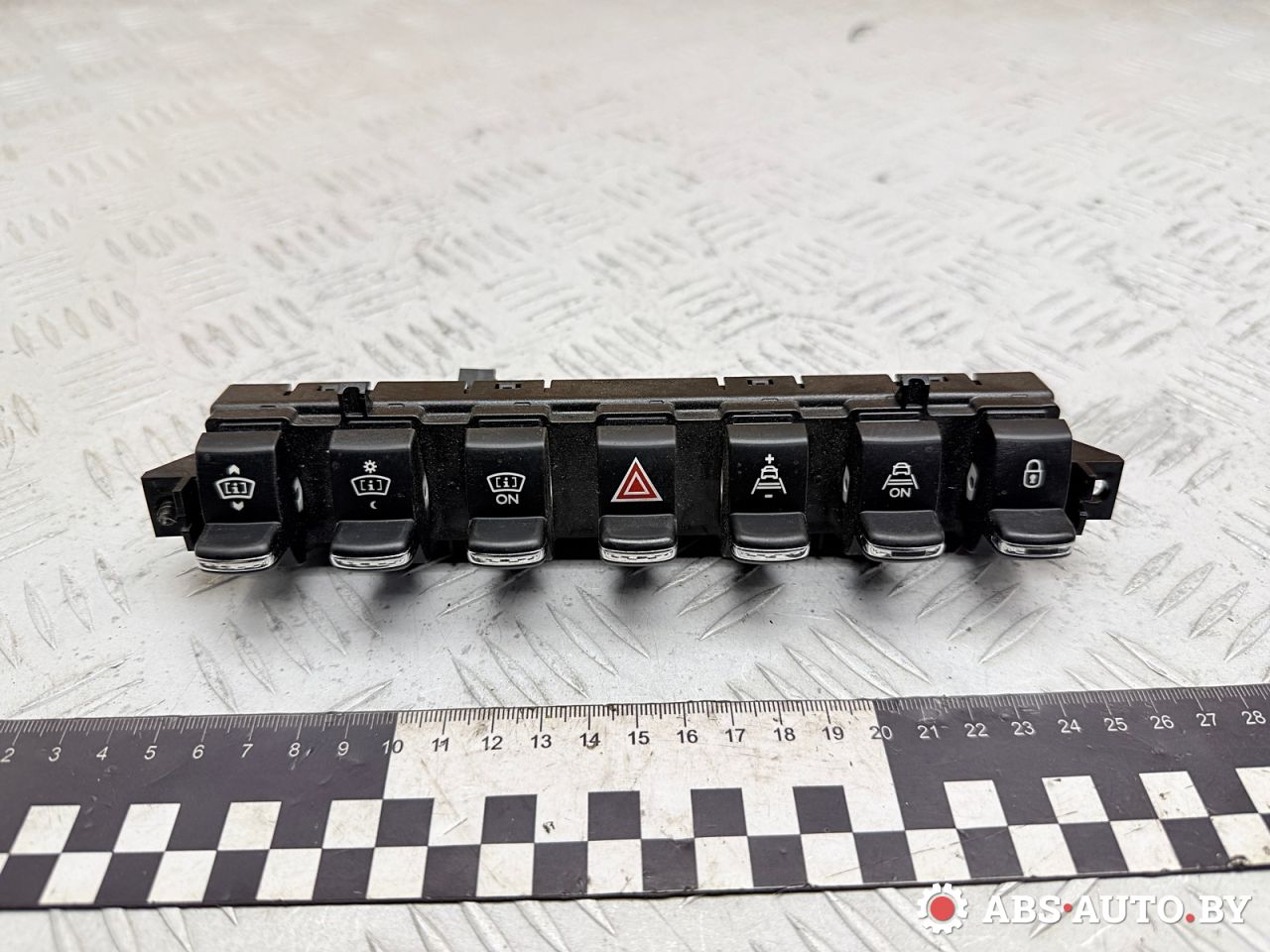 кнопка (выключатель) Peugeot 3008 1 поколение 2011, 2.0 л., RHH (DW10CTED4), дизель, робот, 96638425XT, 10006169, 10033756, 10039403 - фото №1