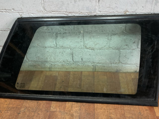 стекло кузовное боковое правое Opel Astra F (1991 - 1994), универсал