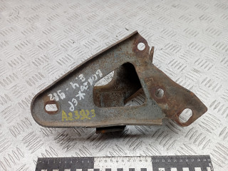 кронштейн двигателя Chrysler Voyager 3 поколение 1999, 2.4 л., бензин, 5281250A