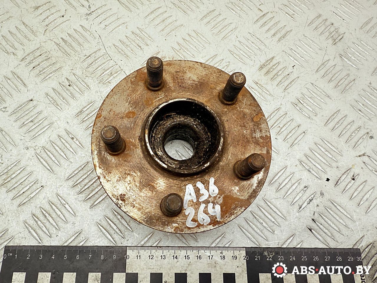 ступица задняя Chrysler Neon 1 поколение 1998, 2.0 л., бензин - фото №1