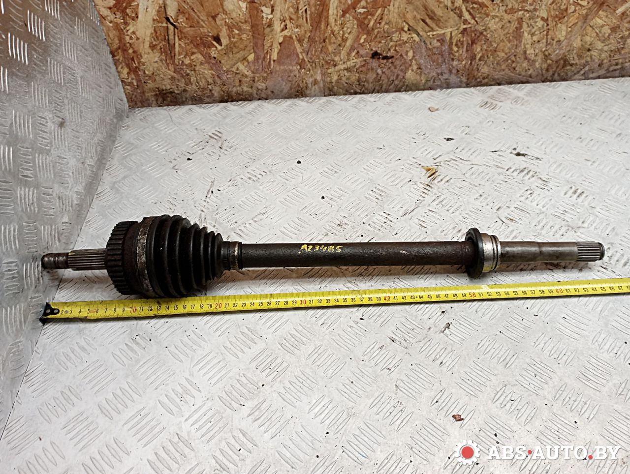 полуось передняя правая (приводной вал, ШРУС) Renault Scenic 1 поколение 1999, 2.0 л., бензин, 7700872683A - фото №1